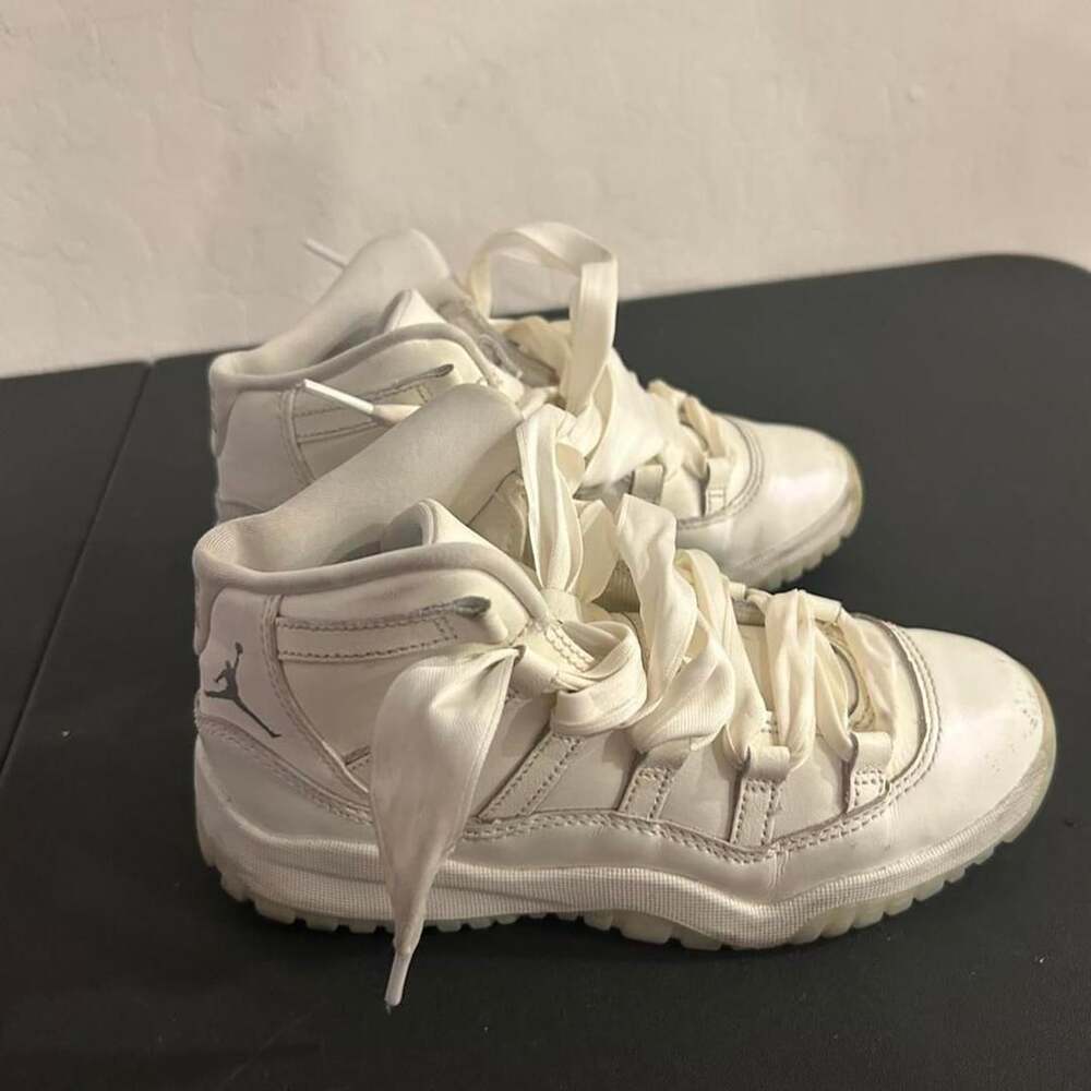Nike Air Jordan 11 Retro PS Size 1.5 Pearl Grand Finale